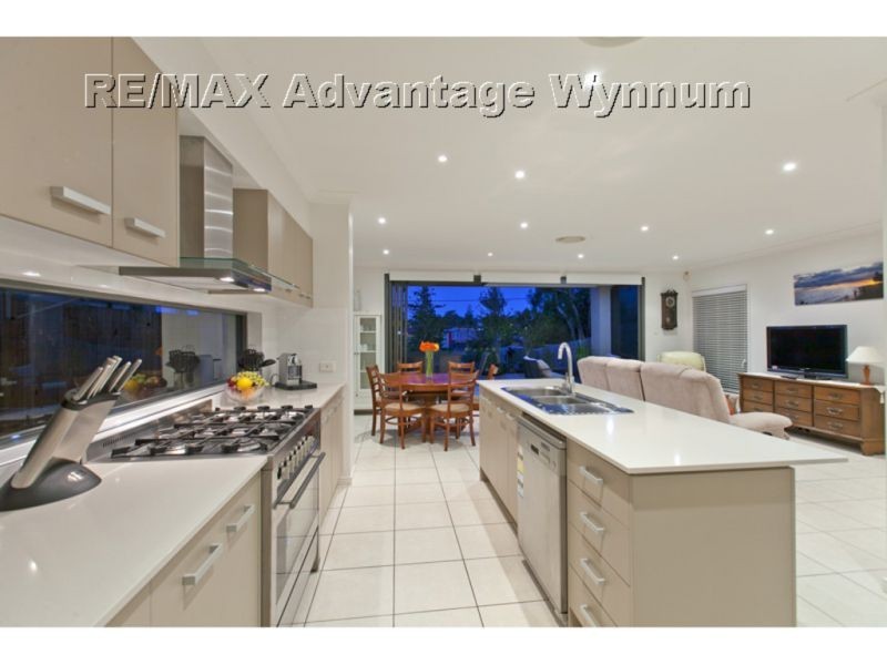 9 Parkview Ave, Wynnum QLD 4178