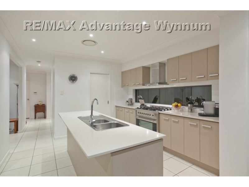 9 Parkview Ave, Wynnum QLD 4178