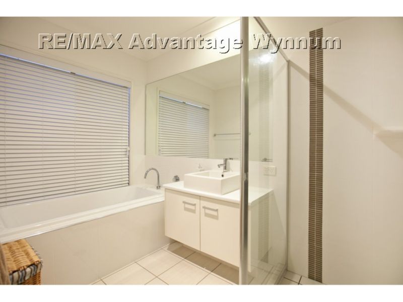 9 Parkview Ave, Wynnum QLD 4178