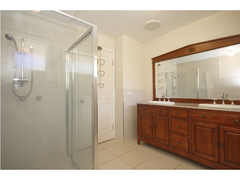 10 Atlanta Street, Manly West QLD 4179