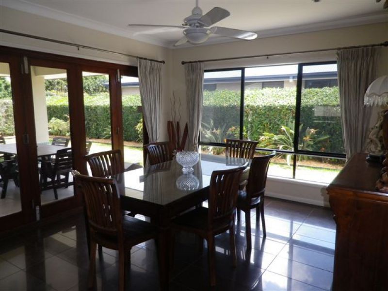 4 Willis Street, Wakerley QLD 4154