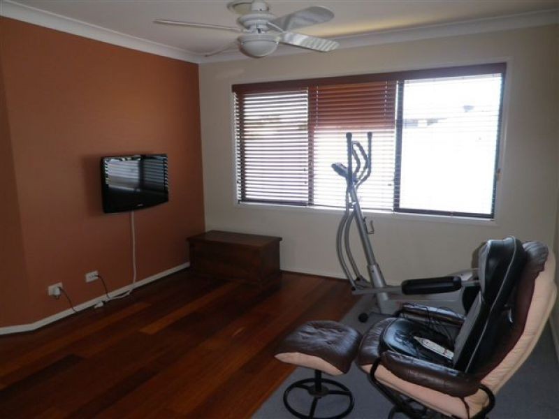 4 Willis Street, Wakerley QLD 4154