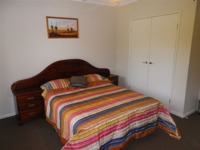 4 Willis Street, Wakerley QLD 4154