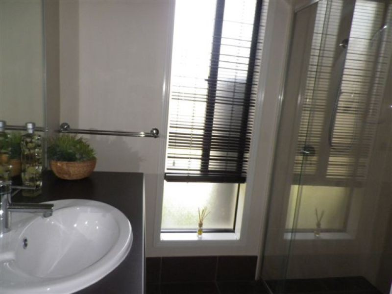 4 Willis Street, Wakerley QLD 4154