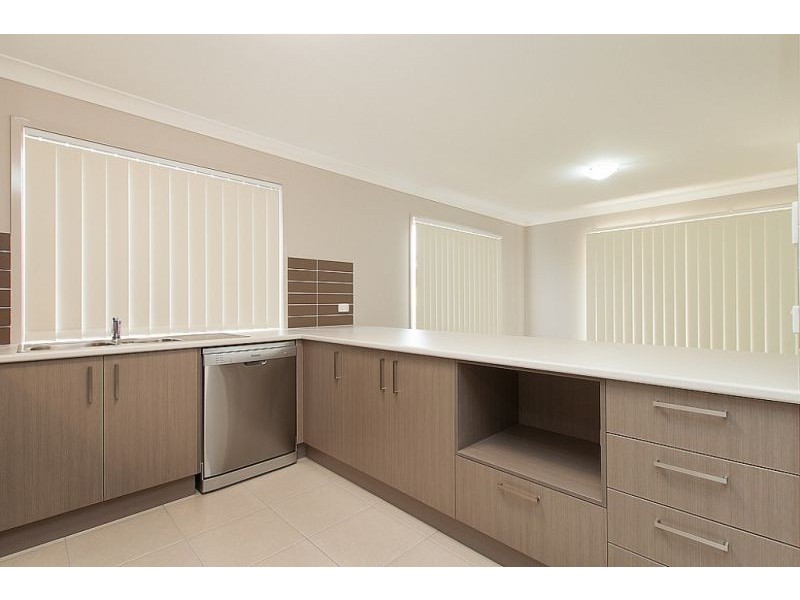 21 Blackwood Road, Manly West QLD 4179