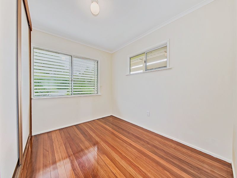 55 Roseberry Pde, Wynnum West QLD 4178