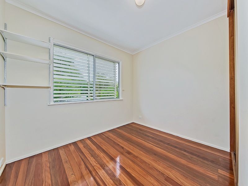 55 Roseberry Pde, Wynnum West QLD 4178