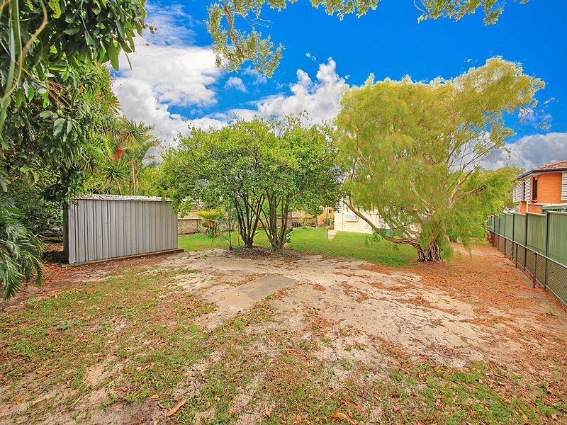 55 Roseberry Pde, Wynnum West QLD 4178