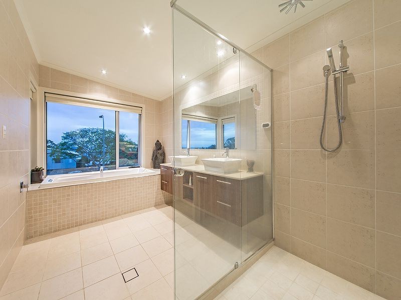 340 Main Rd, Wellington Point QLD 4160