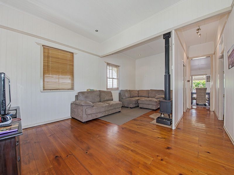 11 Mcfadden Street, Wynnum QLD 4178