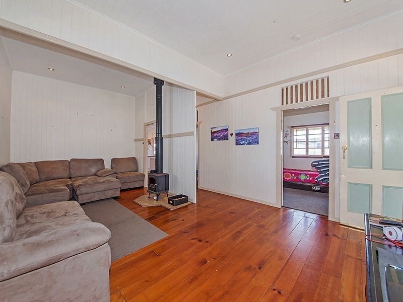 11 Mcfadden Street, Wynnum QLD 4178