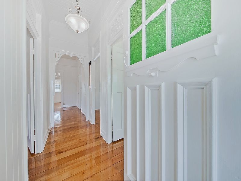 2339 Wynnum Road, Wynnum QLD 4178