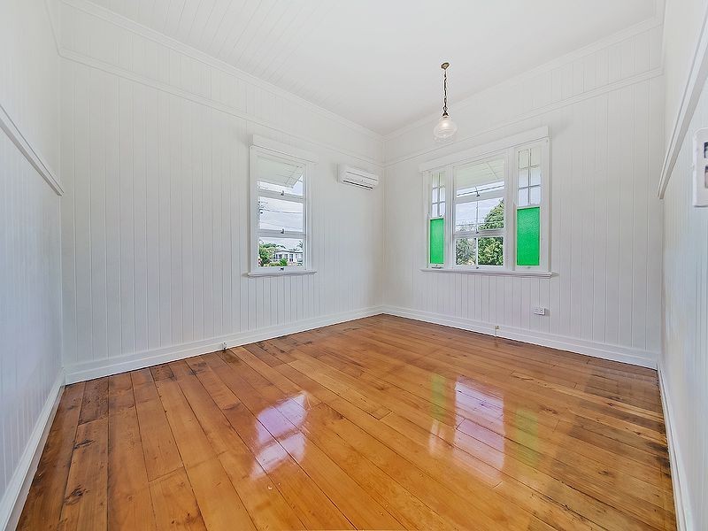 2339 Wynnum Road, Wynnum QLD 4178