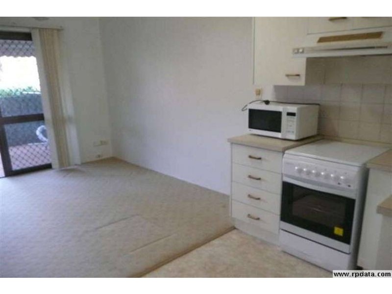 1/15 Carmichael Court, Wynnum West QLD 4178