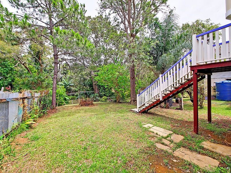 16 Byrneside Tce, Wynnum QLD 4178
