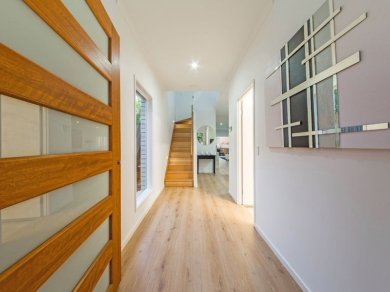 39 Curtis St, Manly QLD 4179