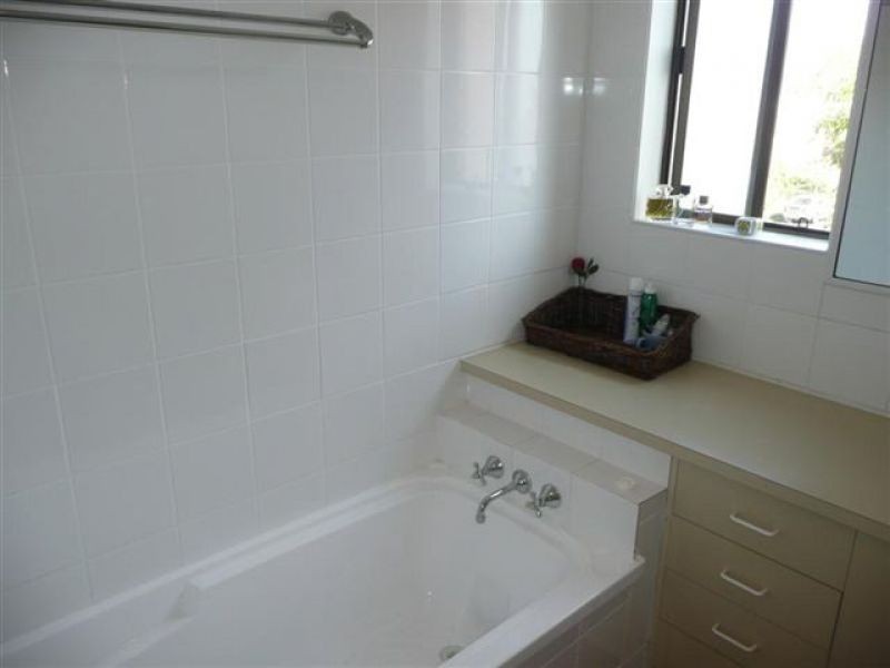 9/127 Wynnum Esplanade, Wynnum QLD 4178