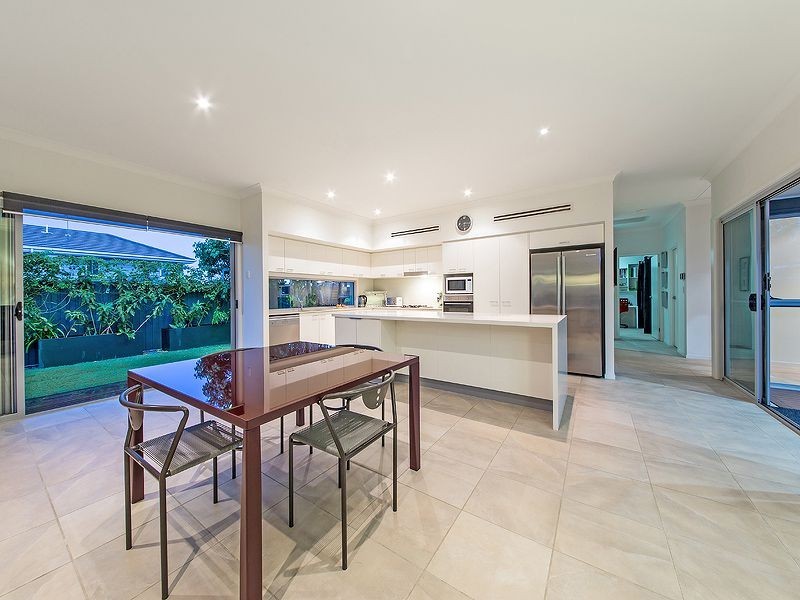 31 Macquarie Sreet, Wakerley QLD 4154