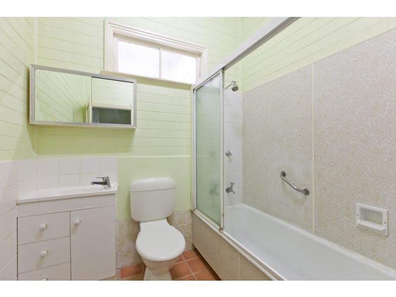 78 Britannia St, Manly QLD 4179