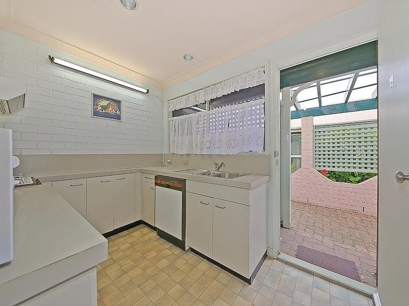 12/10 Preston Road, Manly West QLD 4179