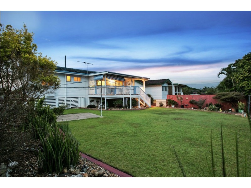 5 Hellyer St, Wynnum West QLD 4178