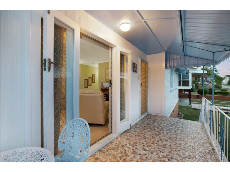 5 Hellyer St, Wynnum West QLD 4178