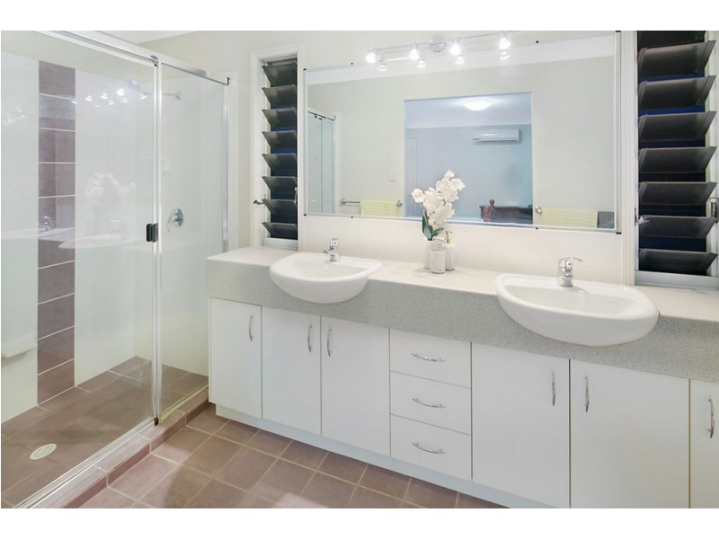 95 Tamaree Ave, Wynnum QLD 4178