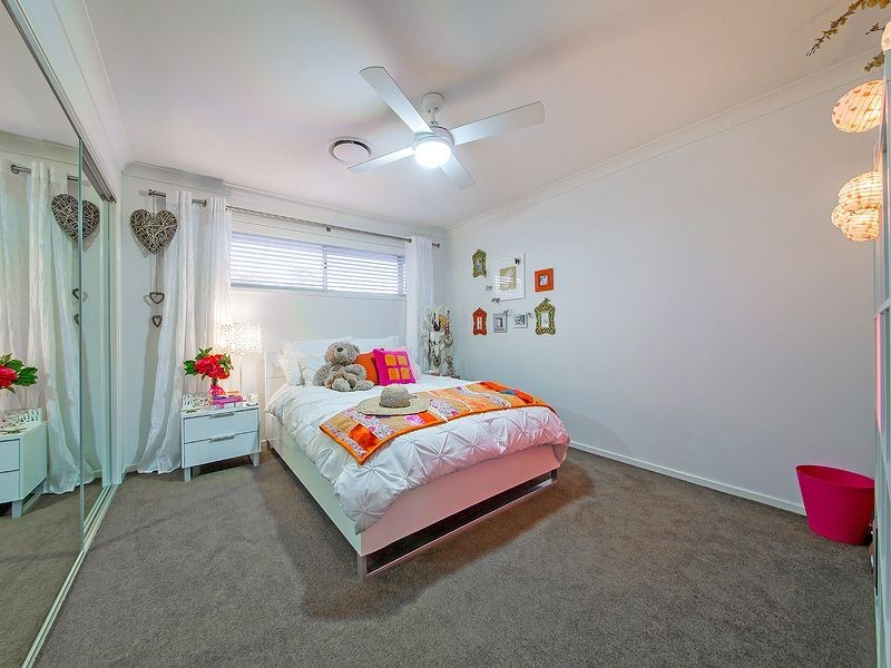 10 Doherty Place, Wakerley QLD 4154