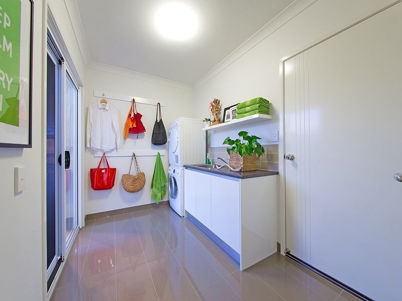 10 Doherty Place, Wakerley QLD 4154