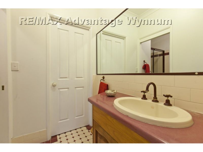 14 Belgamba St, Lota QLD 4179