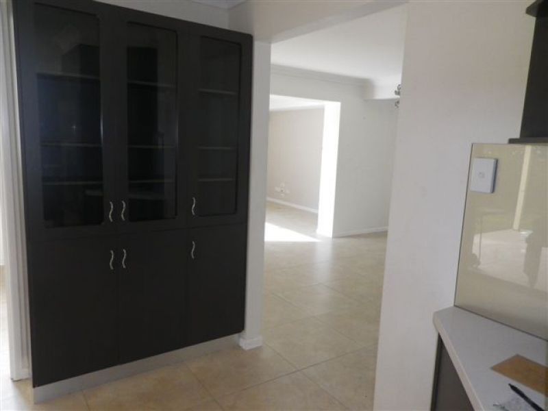 42 Mandalay Street, Fig Tree Pocket QLD 4069