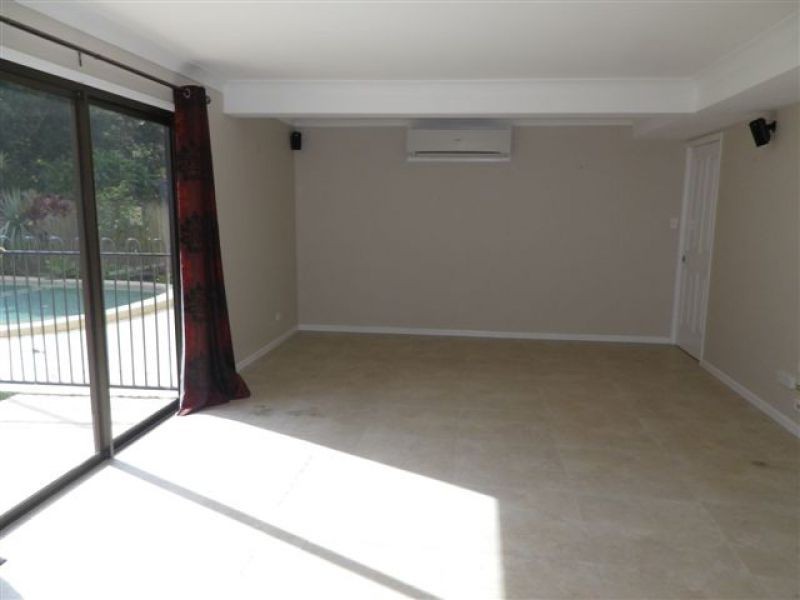 42 Mandalay Street, Fig Tree Pocket QLD 4069