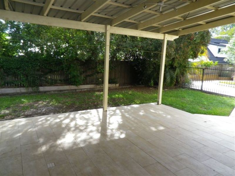 42 Mandalay Street, Fig Tree Pocket QLD 4069