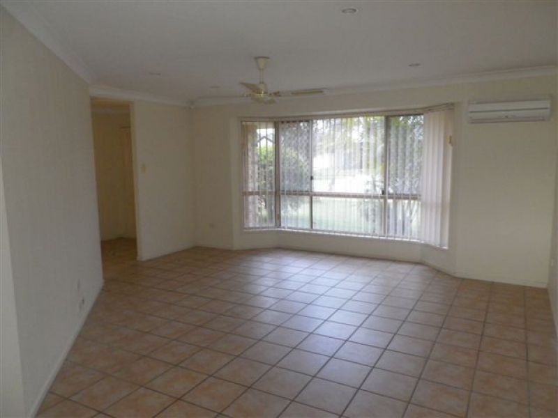 95 Evelyn Road, Wynnum West QLD 4178