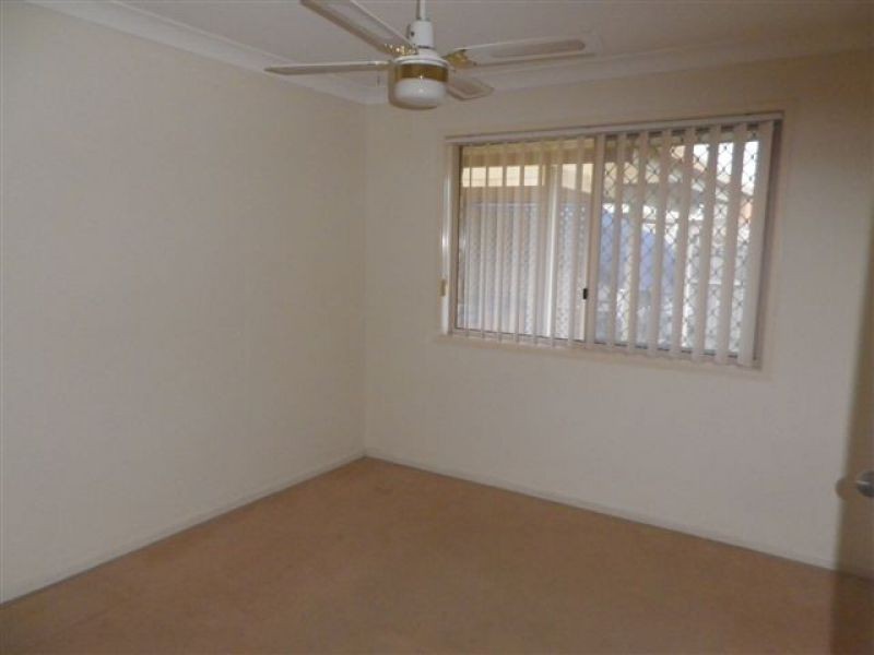 95 Evelyn Road, Wynnum West QLD 4178