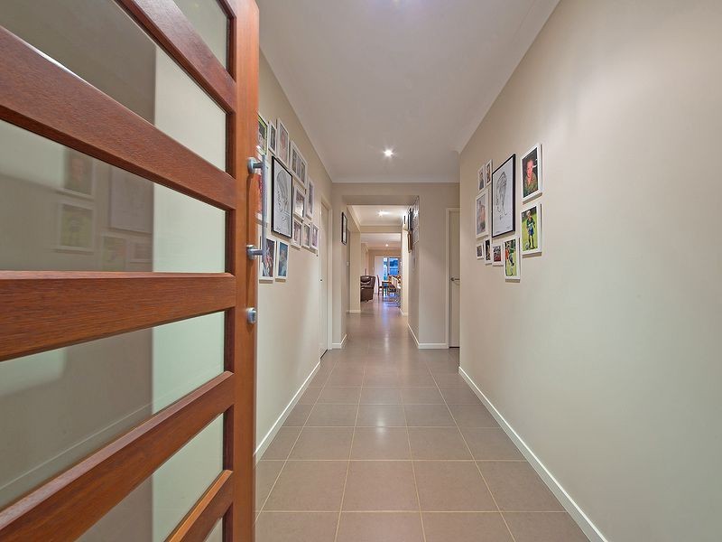 35 Higgs Cct, Wynnum West QLD 4178