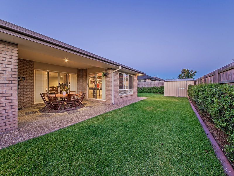 35 Higgs Cct, Wynnum West QLD 4178