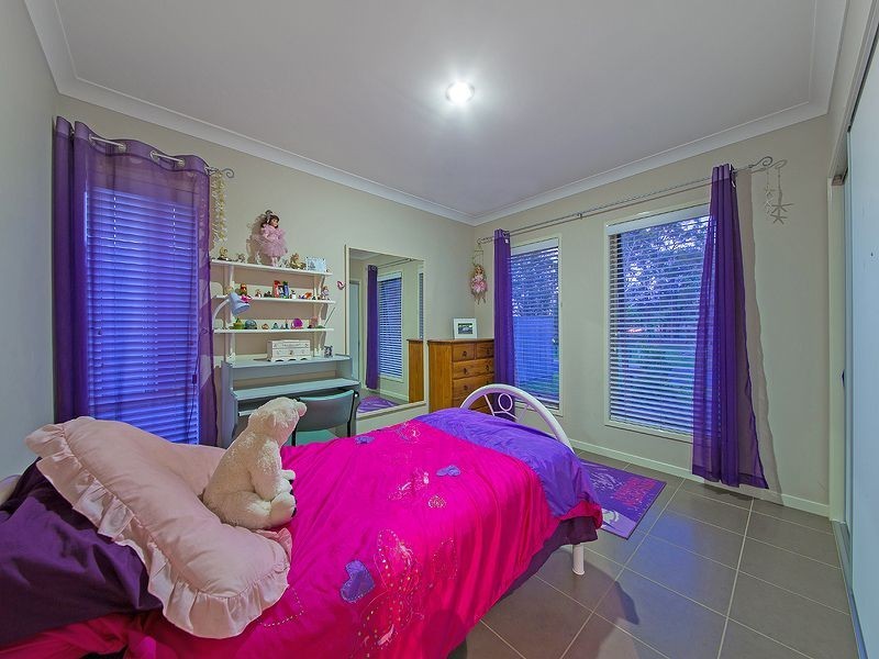 35 Higgs Cct, Wynnum West QLD 4178