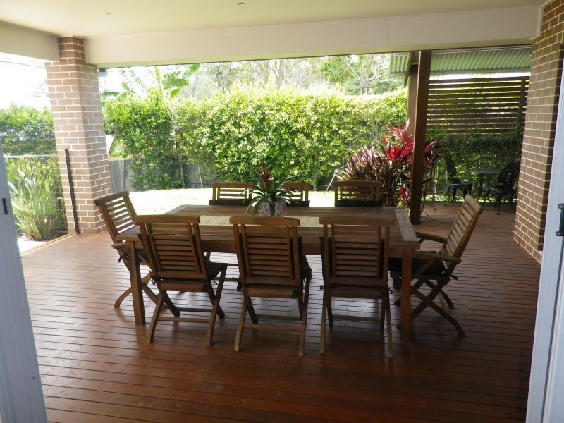 11 Serene Place, Fig Tree Pocket QLD 4069