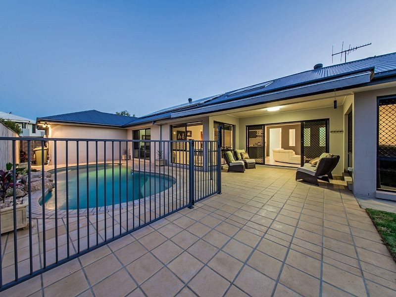 7 Brushbox Pl, Wakerley QLD 4154