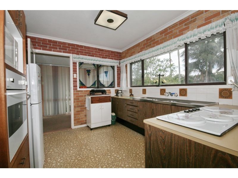 58 Roseberry Parade, Wynnum West QLD 4178