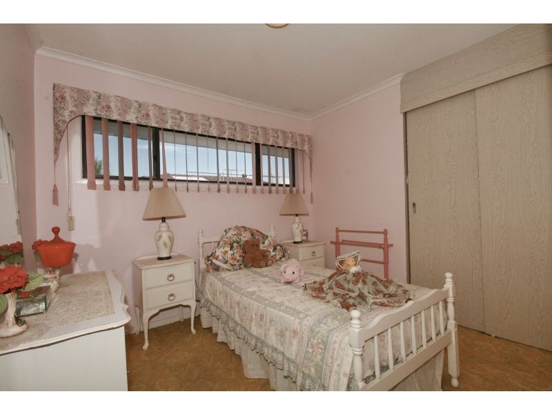 58 Roseberry Parade, Wynnum West QLD 4178