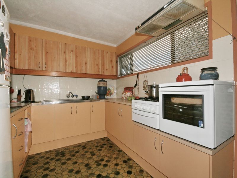 58 Roseberry Parade, Wynnum West QLD 4178