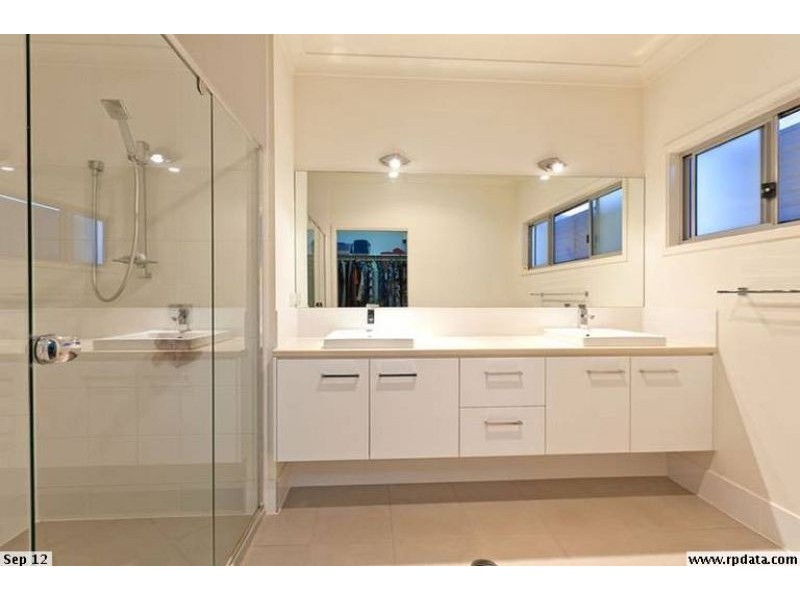 344 Main Road, Wellington Point QLD 4160