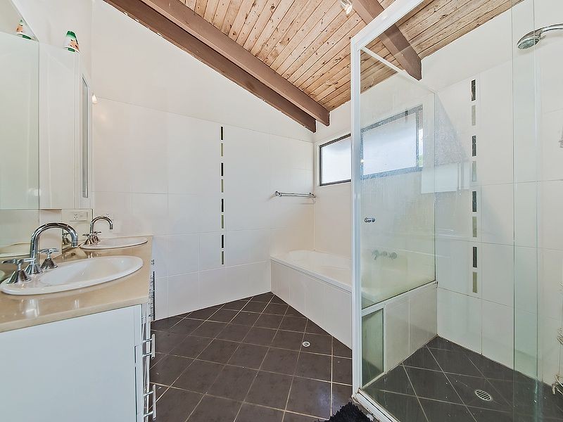 21 Graduate Street, Manly West QLD 4179