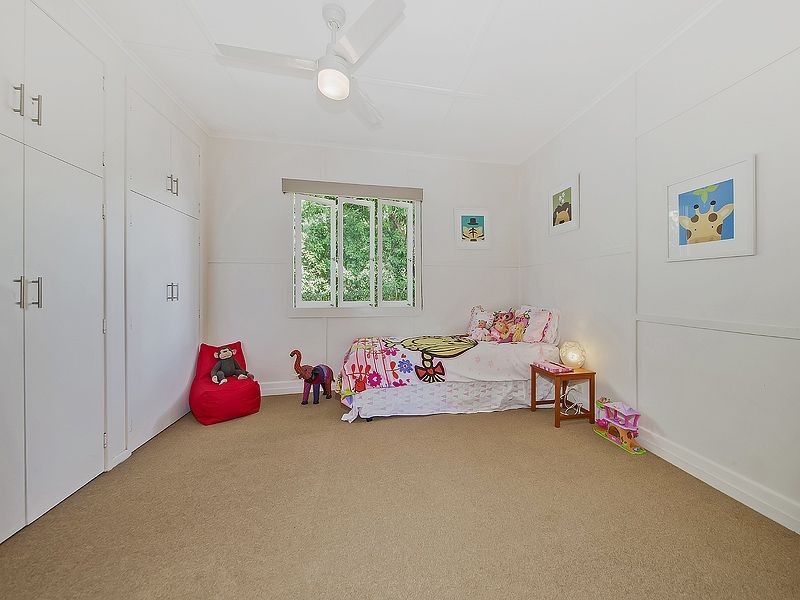 253 Ernest Street, Lota QLD 4179