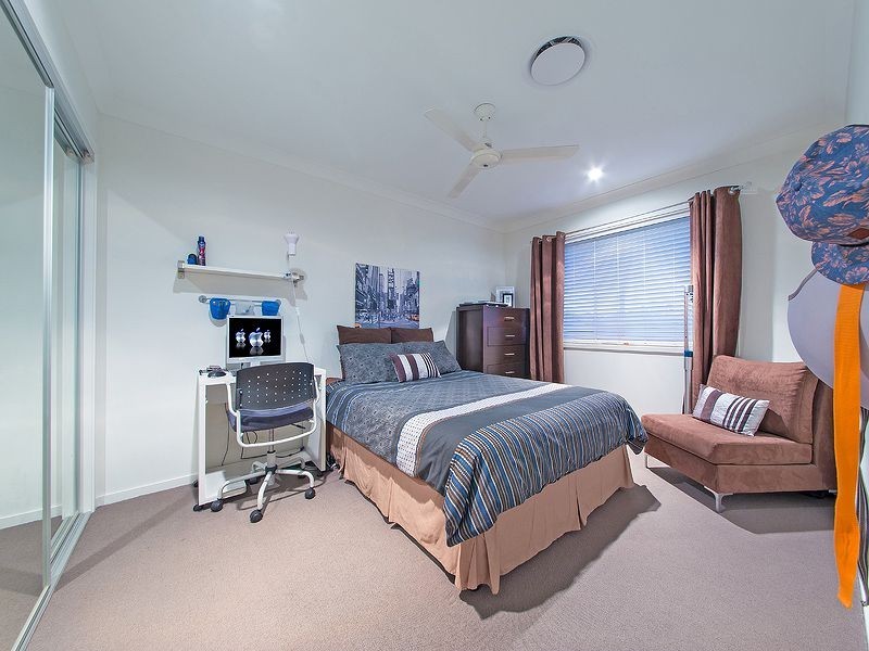 20 Lachlan Dve, Wakerley QLD 4154