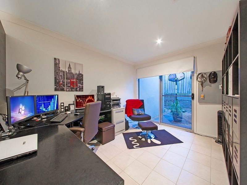 20 Lachlan Dve, Wakerley QLD 4154