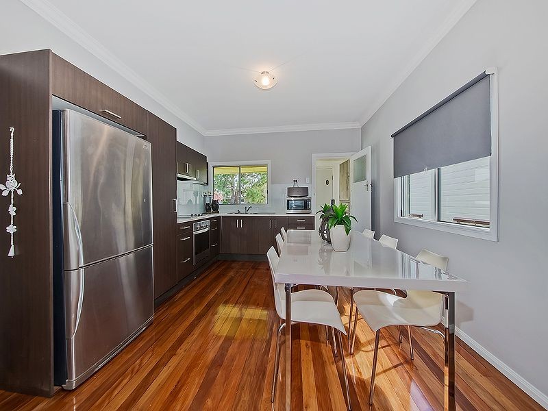 79 Grattan Tce, Manly QLD 4179