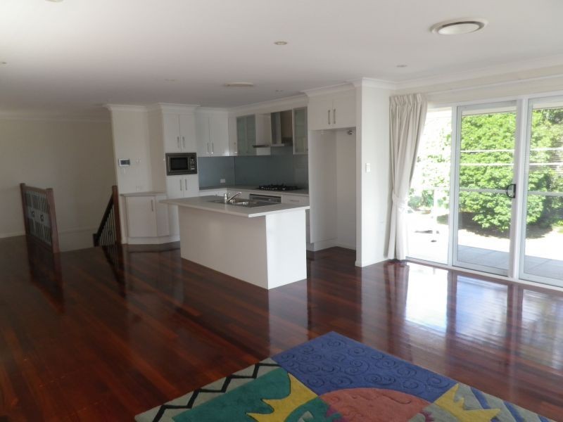 35 Patterson Street, Wynnum West QLD 4178